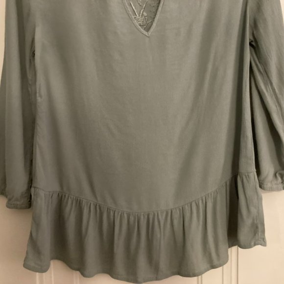 Francesca's Light Blue Embroidered Blouse in Size Small - Picture 10 of 12